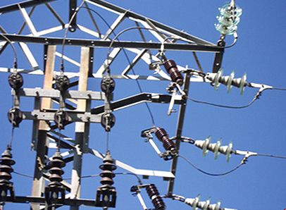 Anjul Instalaciones conexión eléctrica en una torre